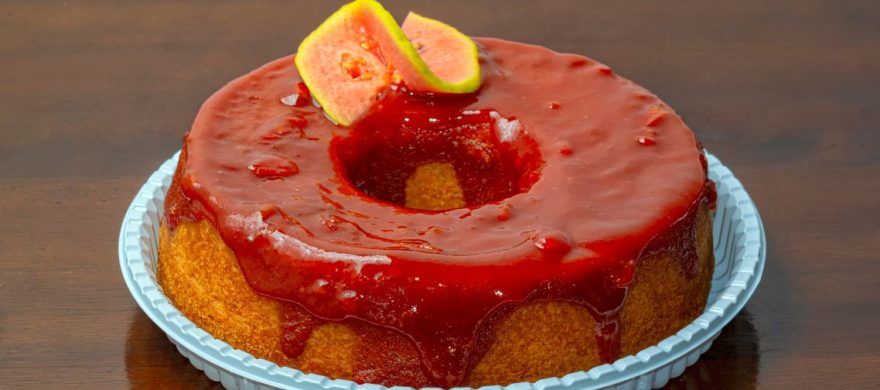 Bolo de Goiaba