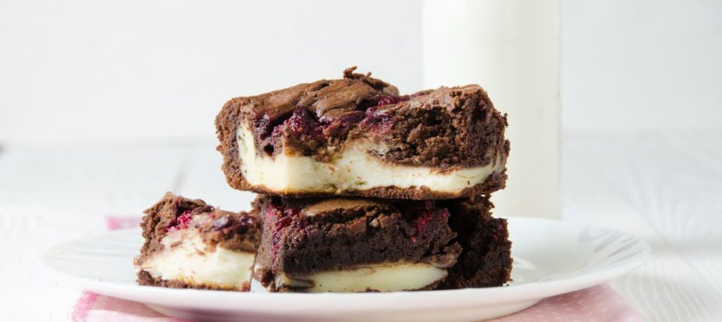 Brownie Recheado com Cheesecake