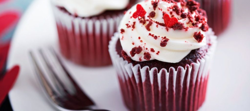 Cupcake de Red Velvet com Recheio de Cream Cheese