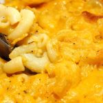 Macarrão com Queijo (Mac and Cheese)