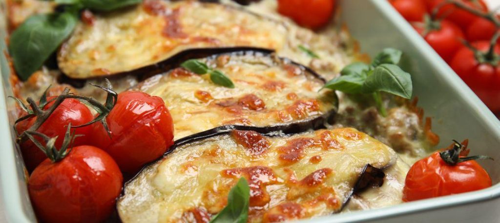 Lasanha de berinjela com carne moída
