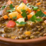 Sopa de lentilha com legumes