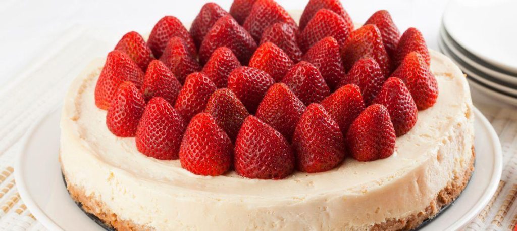 Cheesecake de morango (forno ou gelada)