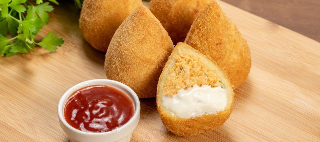 Coxinha de frango com catupiry