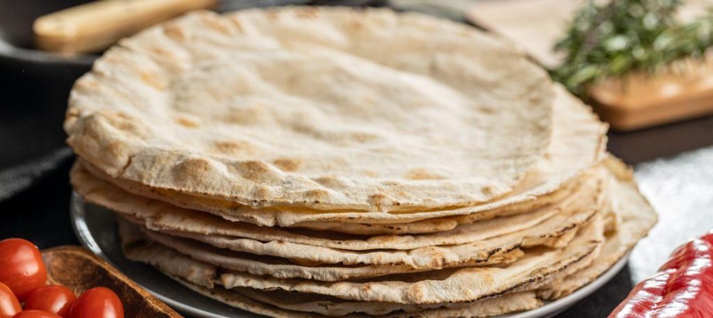 Pão sírio (pita)