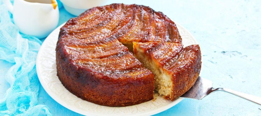 Torta de banana caramelada