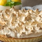 Torta de coco com cobertura de suspiro