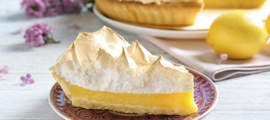 Torta de limão com merengue