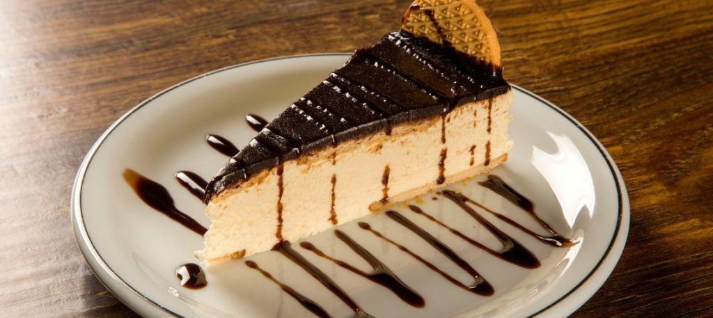 Torta holandesa com bolacha e creme