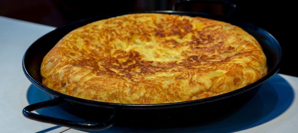 Tortilha espanhola (omelete de batata)