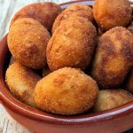 Croquete de carne assado