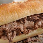 Pão recheado com carne louca