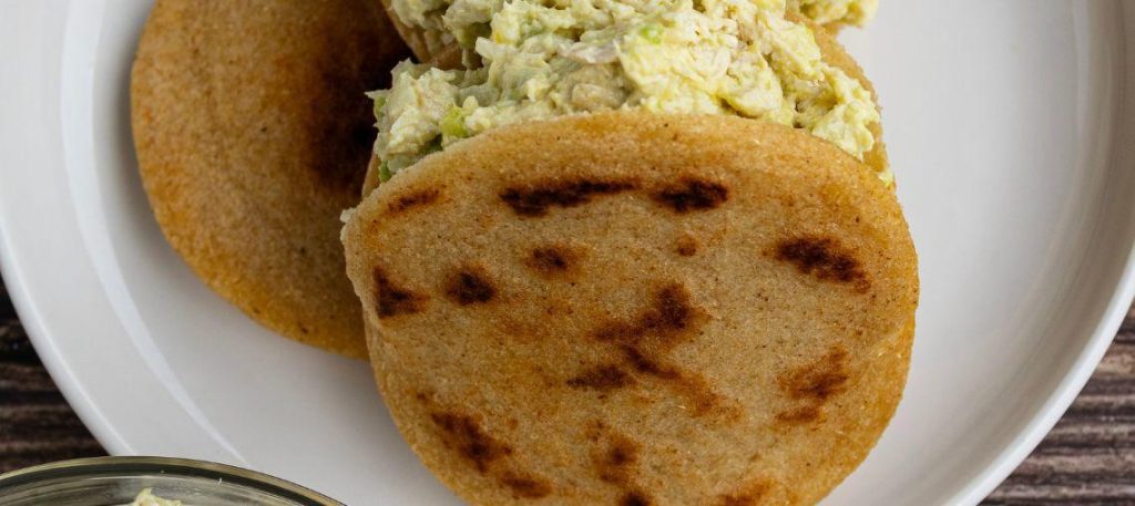 Arepa recheada com ovo