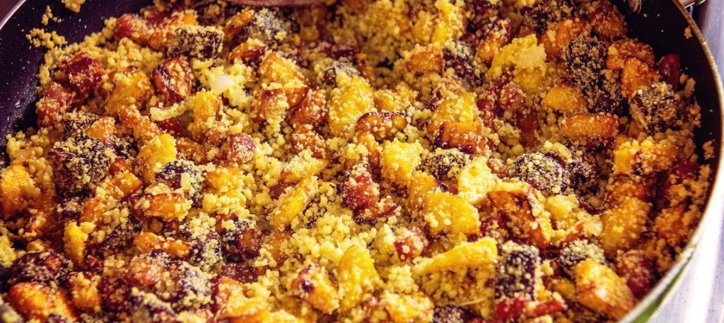 Farofa de banana com bacon