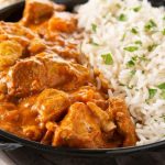Frango ao curry com arroz basmati