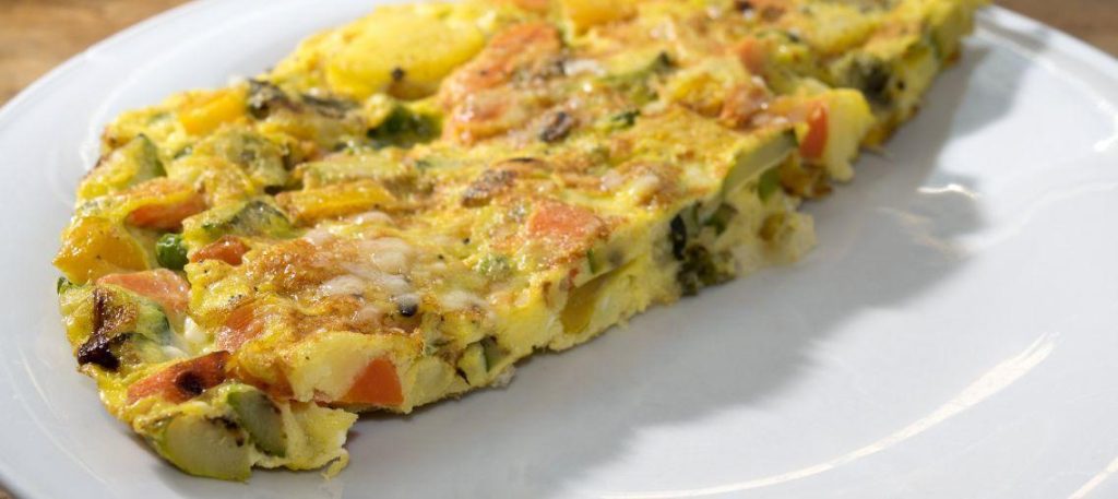 Omelete de forno com legumes