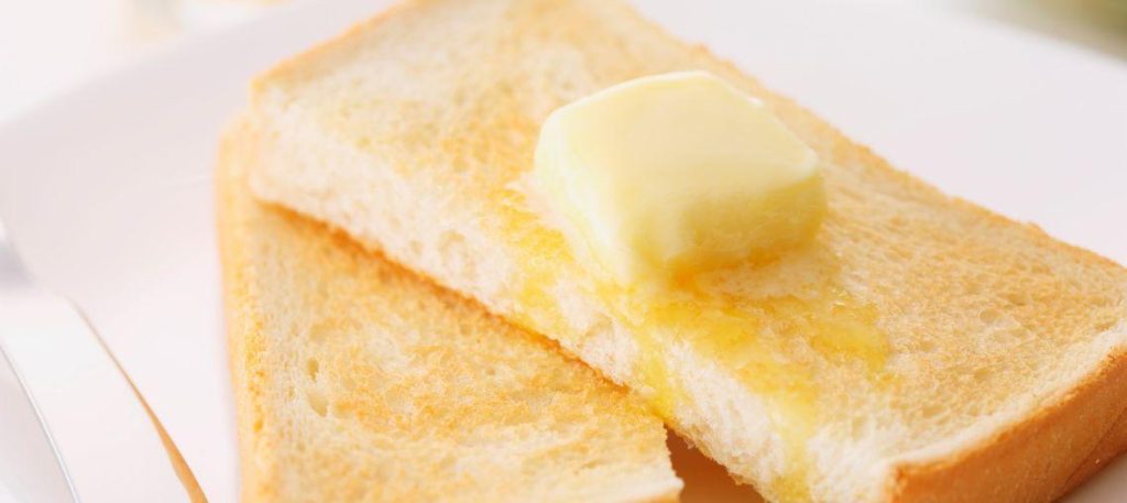 Pão na chapa com manteiga