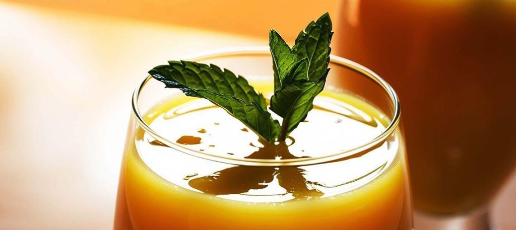 Suco de manga com hortelã
