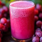 Suco de uva com hortelã