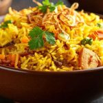 Arroz com frango e açafrão