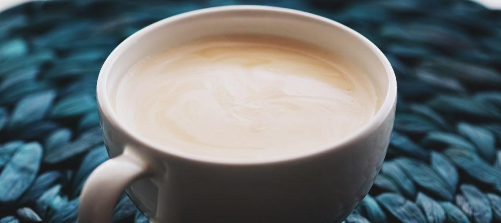 Café com leite cremoso