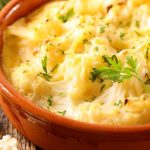 Couve-flor gratinada com queijo