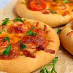 Mini pizza caseira