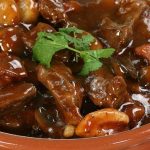 Carne ao vinho (estilo boeuf bourguignon)