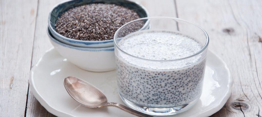 Iogurte natural com chia