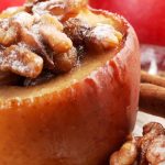 Maçã assada com canela