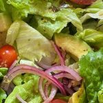 Salada verde com azeite e limão