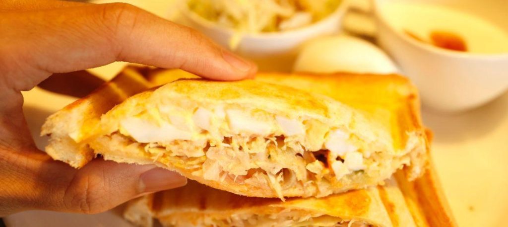 Sanduíche quente de forno