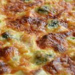 Torta de brócolis com requeijão