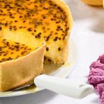 Torta de maracujá com chocolate branco