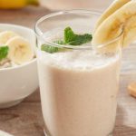 Vitamina de frutas com aveia