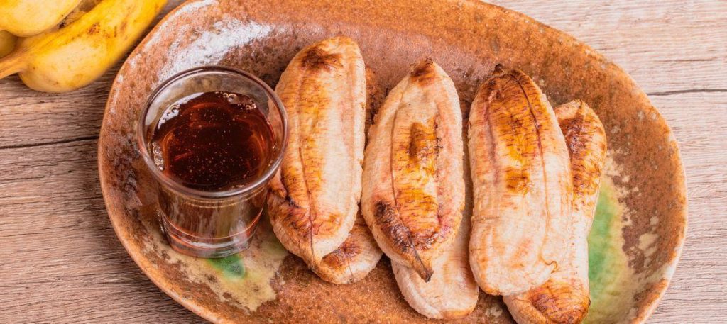 Banana grelhada com mel