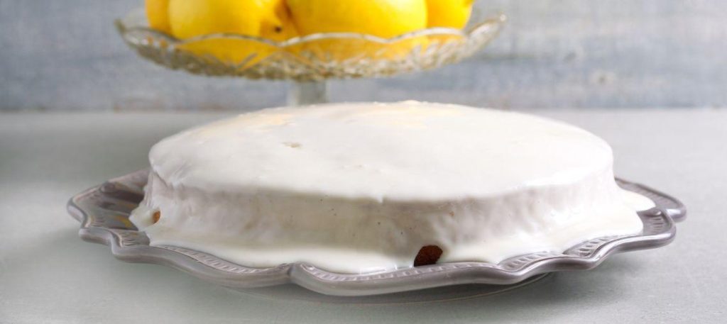 Bolo de iogurte com limão