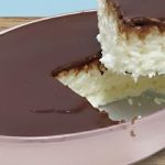 Gelado de coco com chocolate