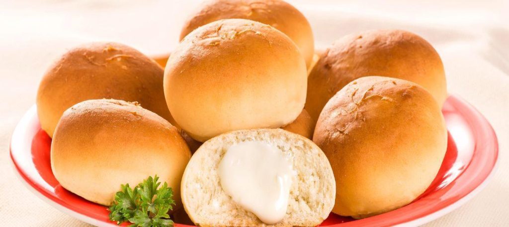 Pão de batata com requeijão