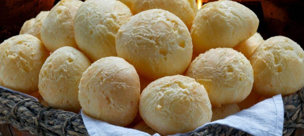 Pão de queijo mineiro