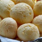 Pão de queijo mineiro