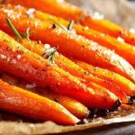 Cenoura assada com mel e tomilho