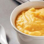 Purê de mandioquinha com queijo