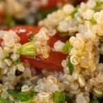Quinoa com cogumelos salteados