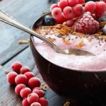Smoothie bowl de frutas vermelhas