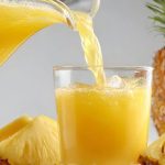 Suco de abacaxi com couve