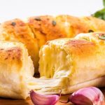 Pão de alho recheado