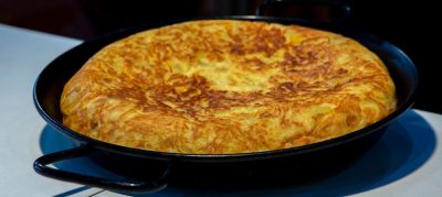 Tortilha espanhola (omelete de batata)