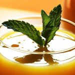 Suco de manga com hortelã