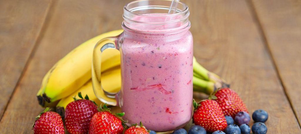 Banana congelada batida com morango
